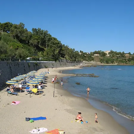 Il Dono Di Atena Cefalú