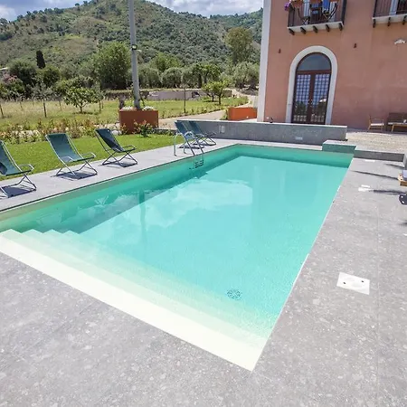 Апартаменти Il Dono Di Atena *